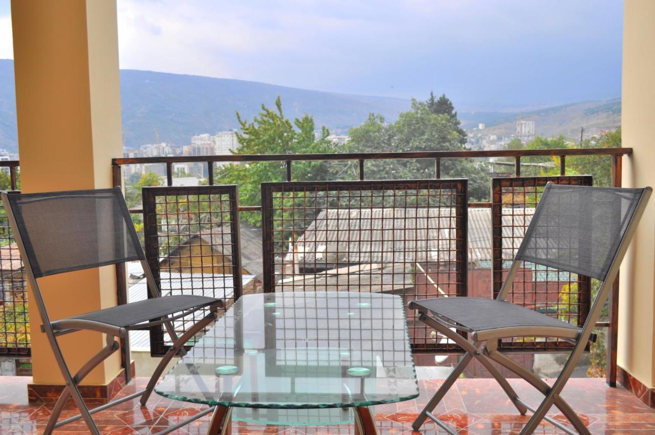 Hotel Dany Tbilisi Luaran gambar
