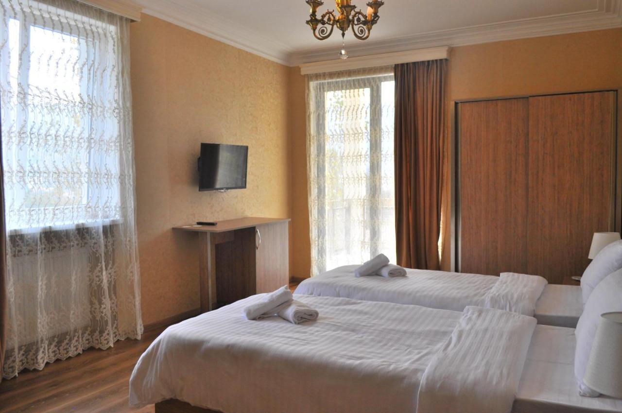 Hotel Dany Tbilisi Luaran gambar
